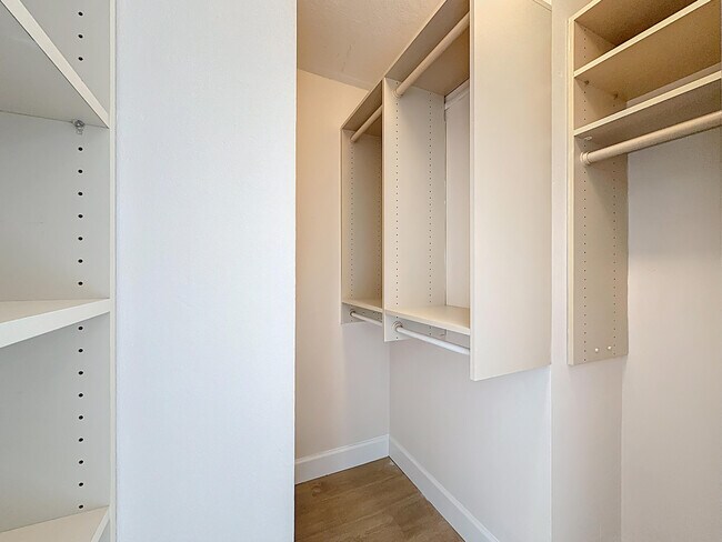 Building Photo - 9278 Ketay Cir
