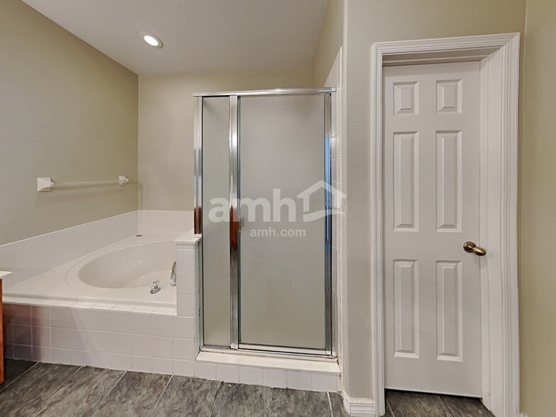 Building Photo - 14766 Kristenright Ln