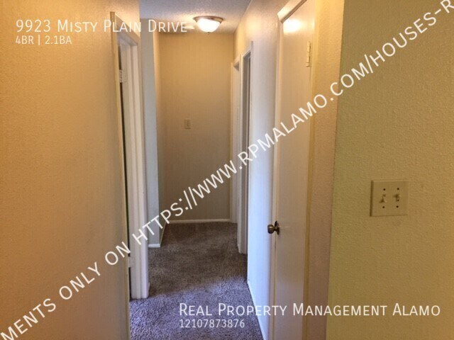 Building Photo - 9923 Misty Plain Dr