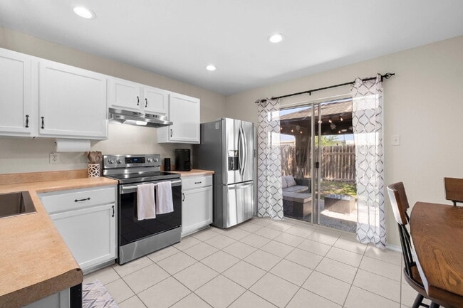 Building Photo - 2 Bedroom, 1 Bath Home on a Cul-de-Sac in Horizon Pointe