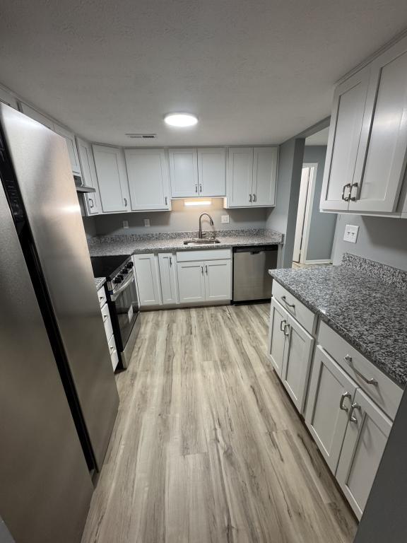 Building Photo - 24 Apple Ln