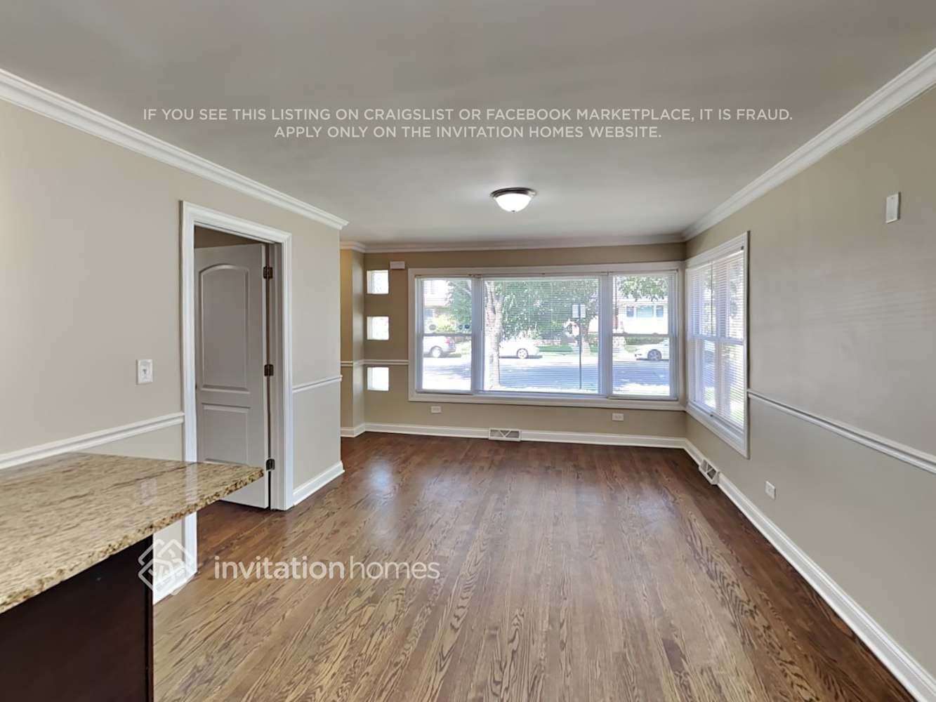 Building Photo - 5451 N Nagle Ave