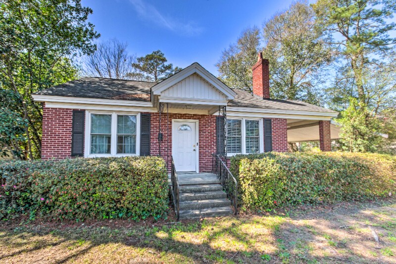 Building Photo - 609 Suber St