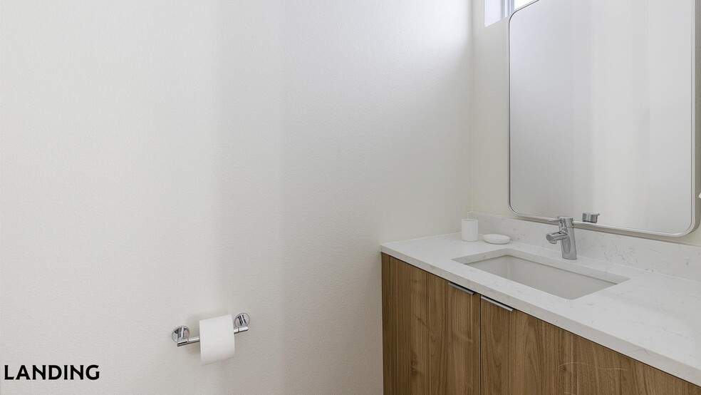 Building Photo - 2206 Arroyo Ave