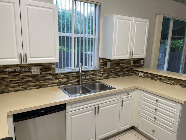 Building Photo - 2296 SW 156th Ct