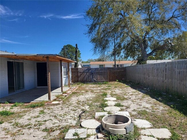 Building Photo - 7834 Birchwood Dr
