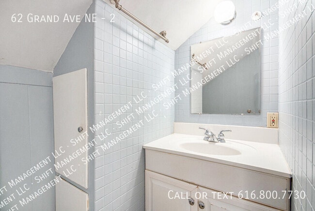 Building Photo - 62 Grand Ave NE