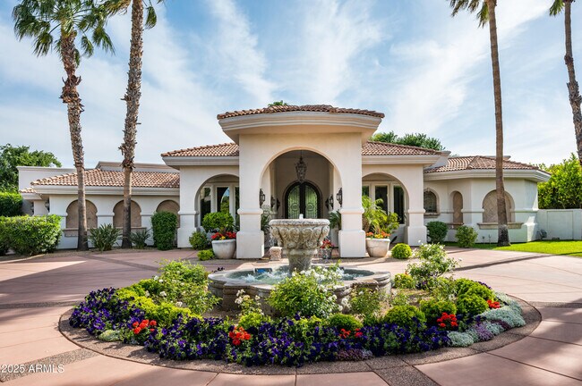 Building Photo - 6649 E Berneil Dr