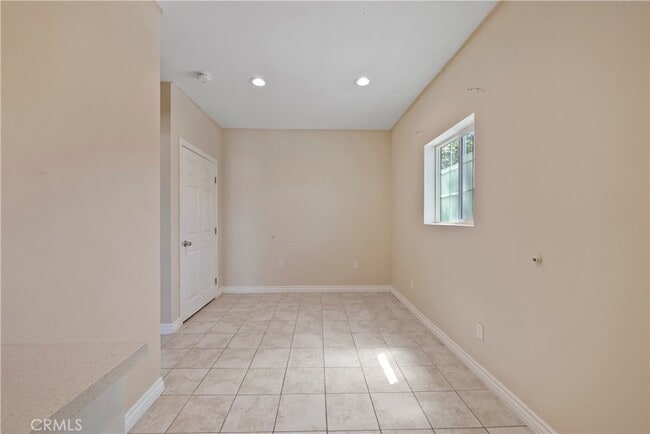 Building Photo - 9796 Stanwin Ave