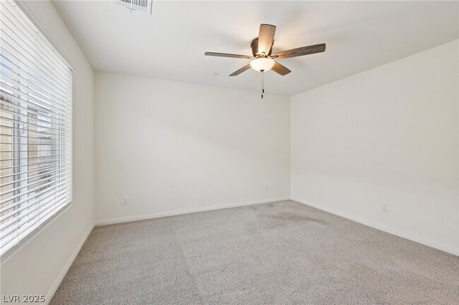 Building Photo - 10971 Meridian Flds Ave