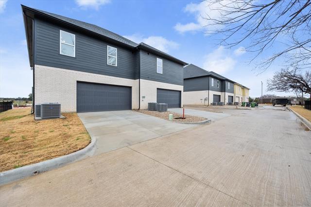 Building Photo - 2355 Park Springs Blvd