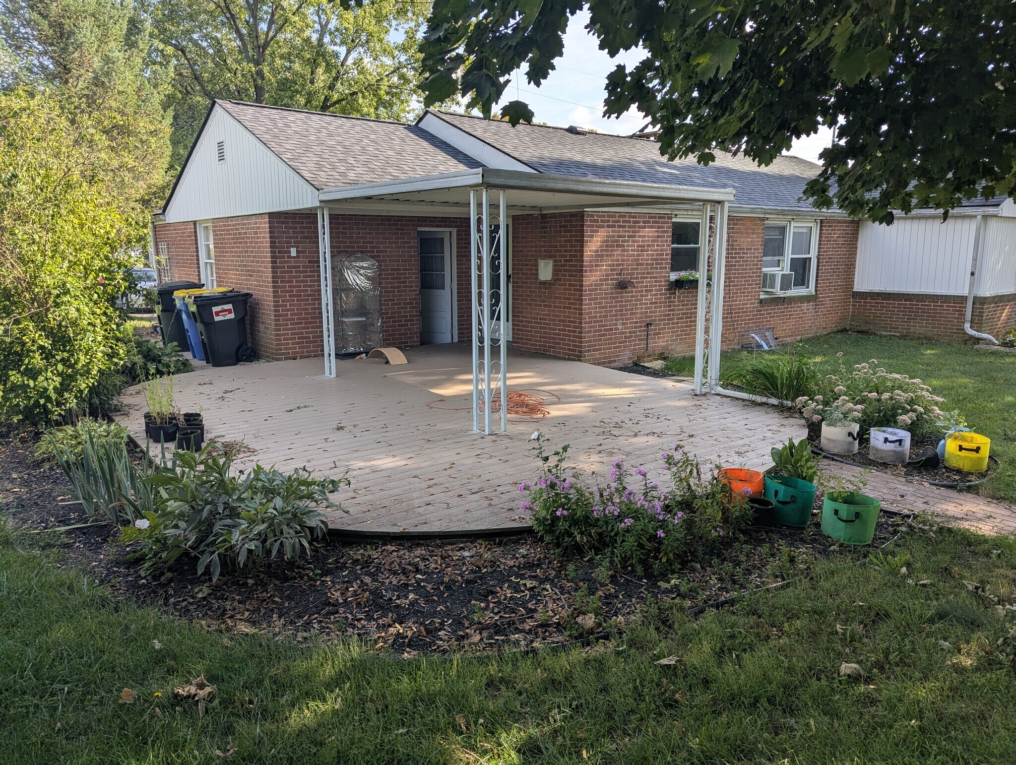 Building Photo - 405 Edgehill Rd