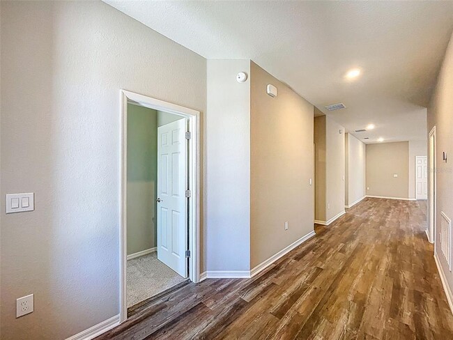 Building Photo - 1121 Mountain Flower Ln