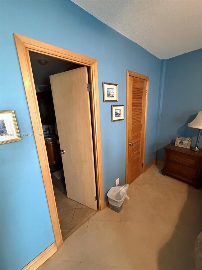 Building Photo - 710 N Ocean Blvd