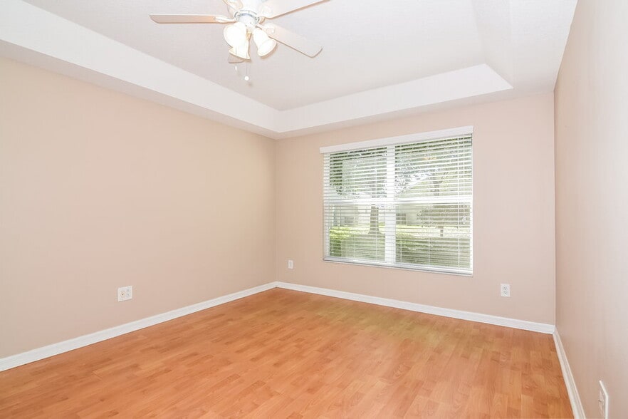 Building Photo - 5133 Anclote River St