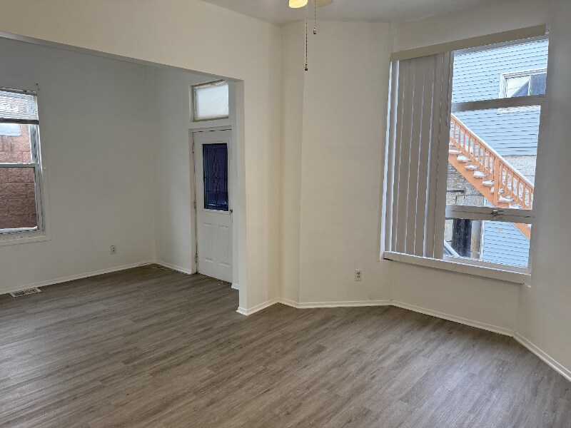 Building Photo - 3525 W Fullerton Ave