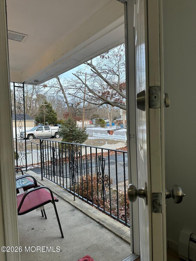 Building Photo - 61 E 5th St