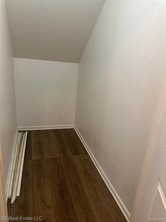 Building Photo - 3581 Reeves Dr