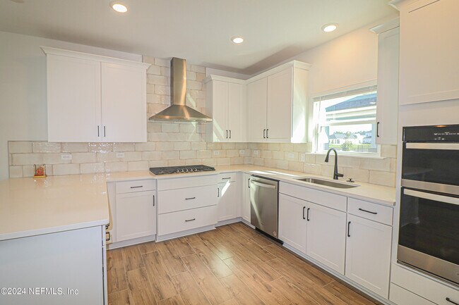 Building Photo - 483 Stargaze Ln