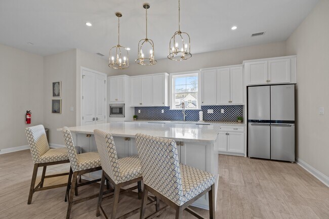 Building Photo - 4260 Longleaf Pl