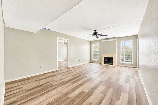 Building Photo - 6606 De Moss Dr