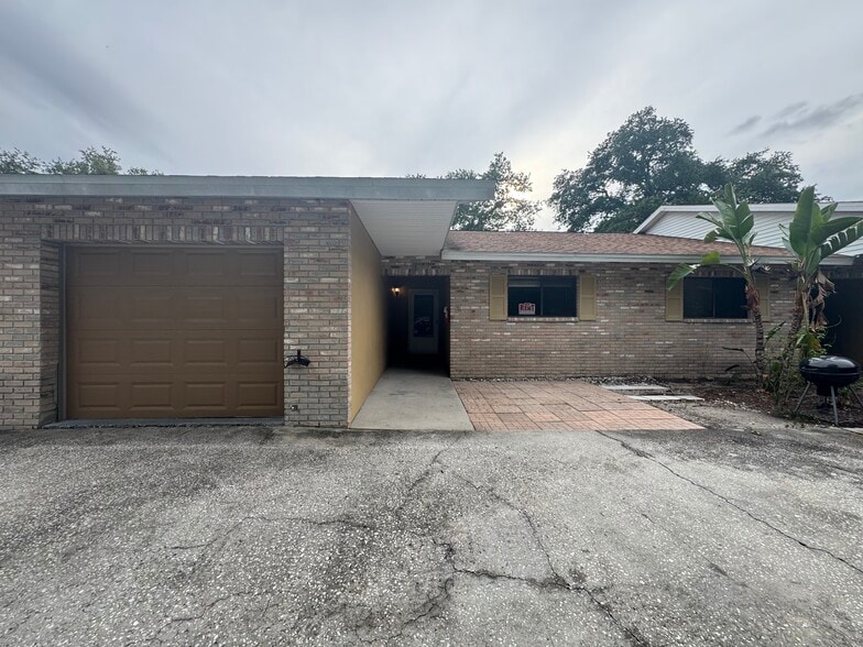 Building Photo - 6501 72nd Ave N