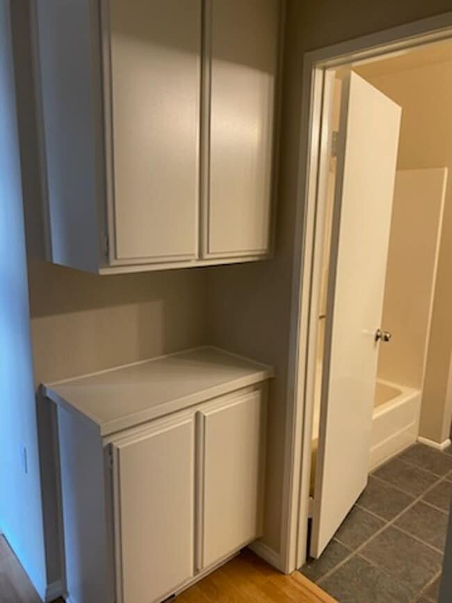 Building Photo - Beautiful 2 Bed 2 Bath condo in Pomona