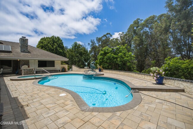 Building Photo - 31 Alviso Dr