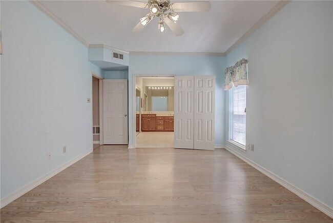 Building Photo - 3005 Warm Springs Ln