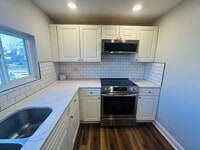 Building Photo - 1700 W University St