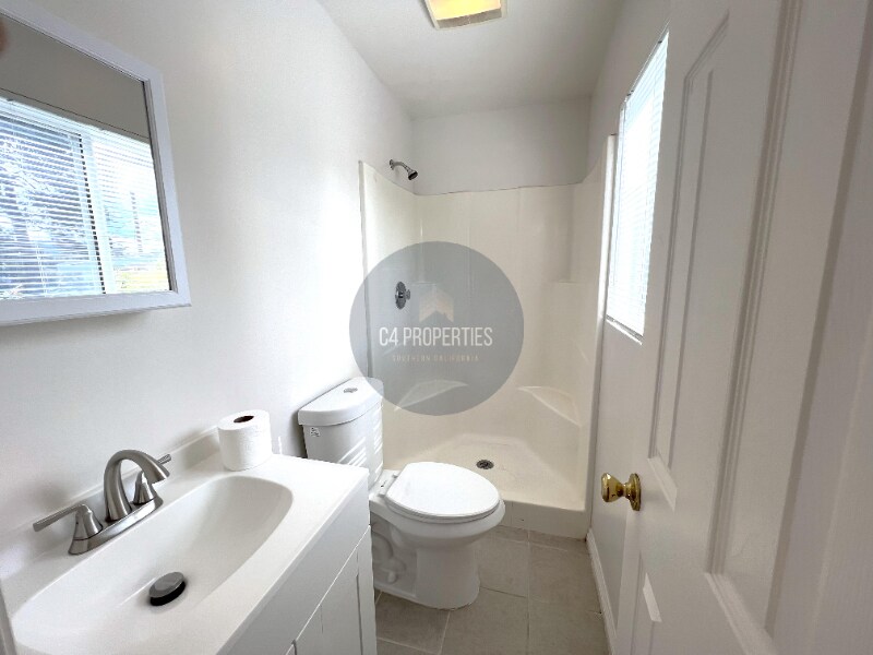 Building Photo - 315 Lado De Loma Dr