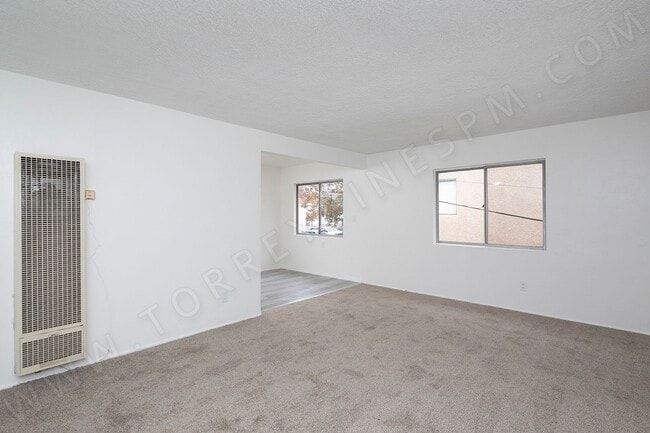 Building Photo - OPEN HOUSE: 11/23 11AM-12PM ~ 2 BR in Pacific Beach with Parking!