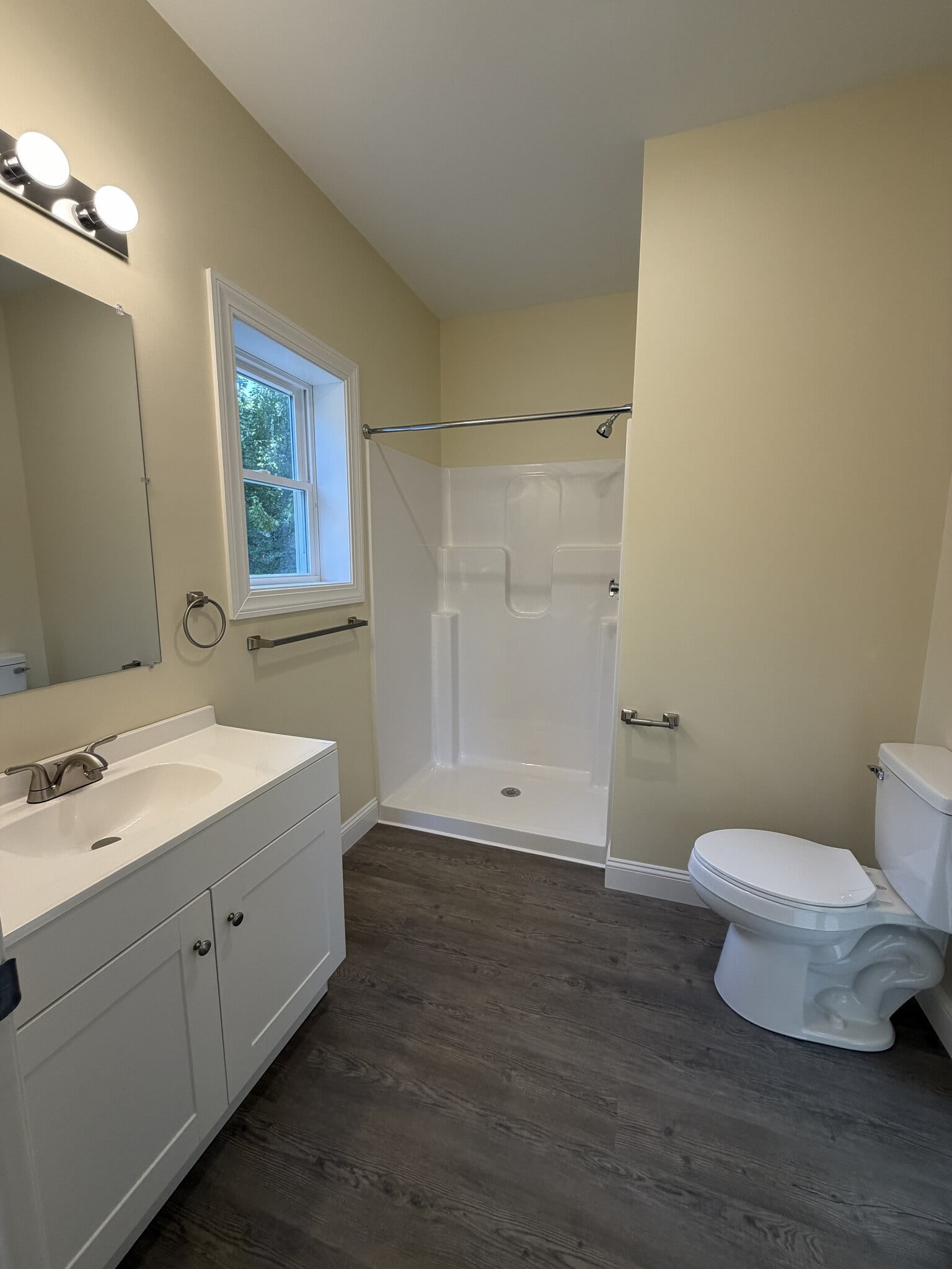 Bathroom 1 - 150 Park St