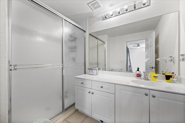 Building Photo - 2917 Tuscany Ct