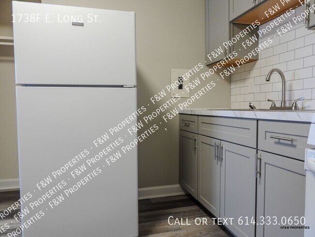 Building Photo - 1738F E Long St