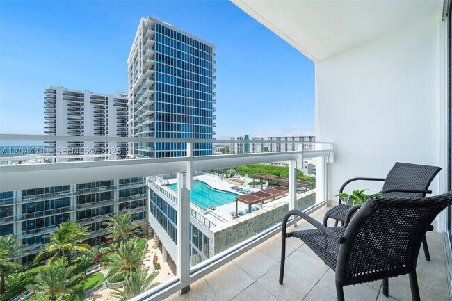 Building Photo - 6801 Collins Ave