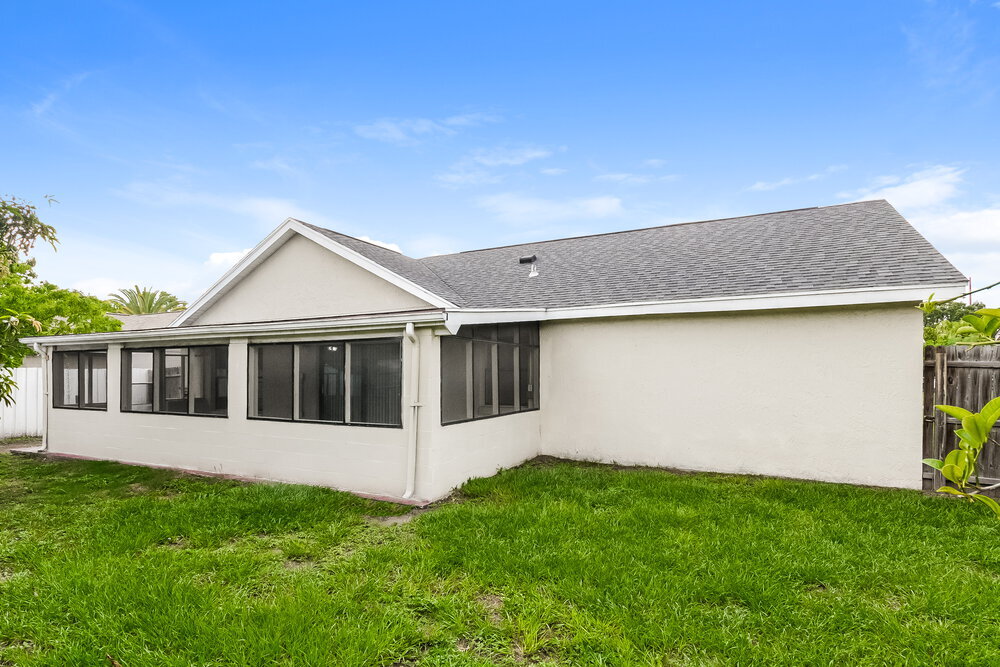 Building Photo - 1418 Mona Dr
