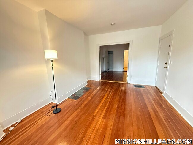 Building Photo - 752 Huntington Ave