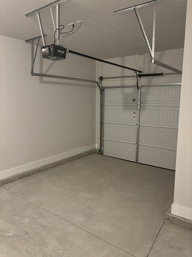 Building Photo - 112 Doya Ct
