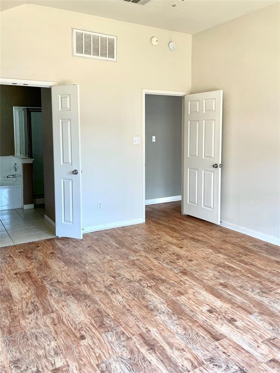 Building Photo - 2409 Romeo Dr