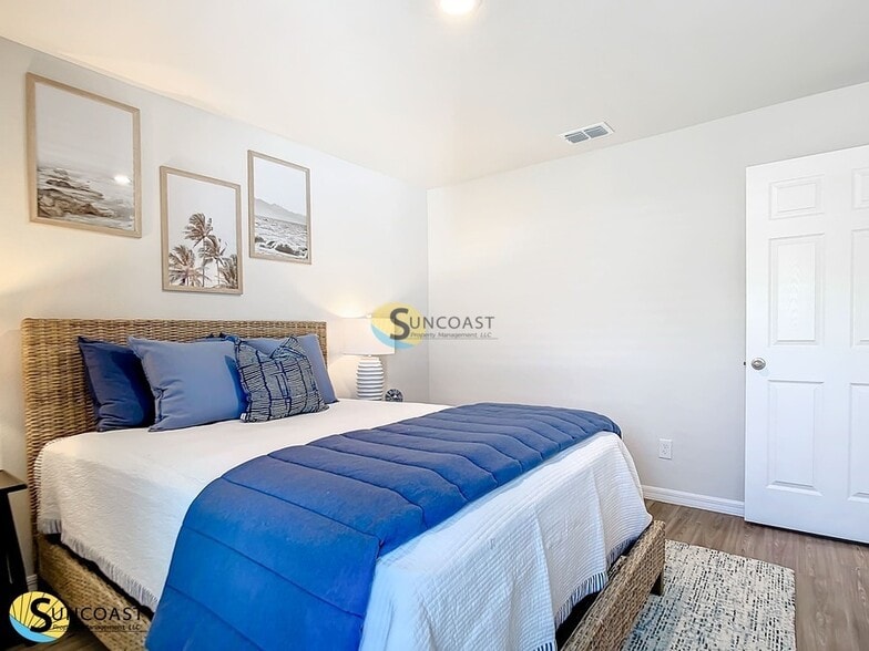 Building Photo - 176 Point Pleasant Dr