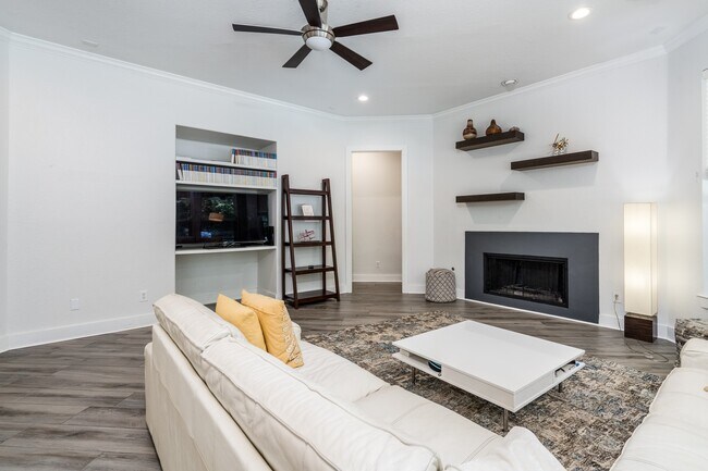 Building Photo - 11 Dahlia Trail Pl
