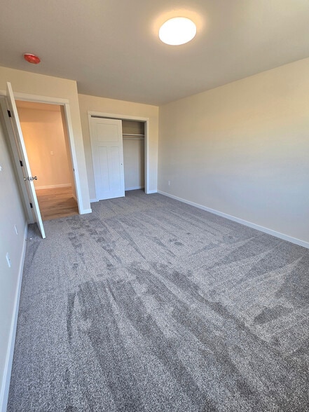 Bedroom 2 - 1408 Edington Ave
