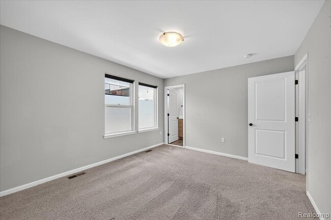 Building Photo - 1087 Hampton Cir