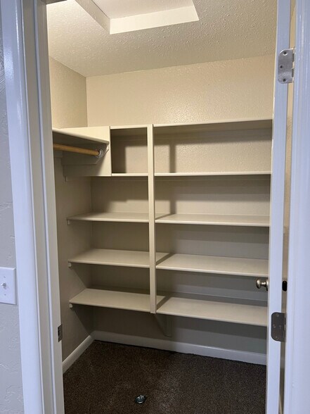 Building Photo - 1113-1115 Ivy St