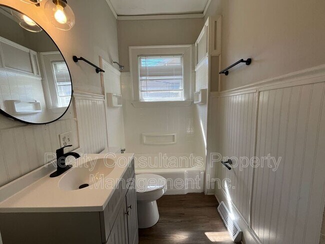 Building Photo - 508 Denny St