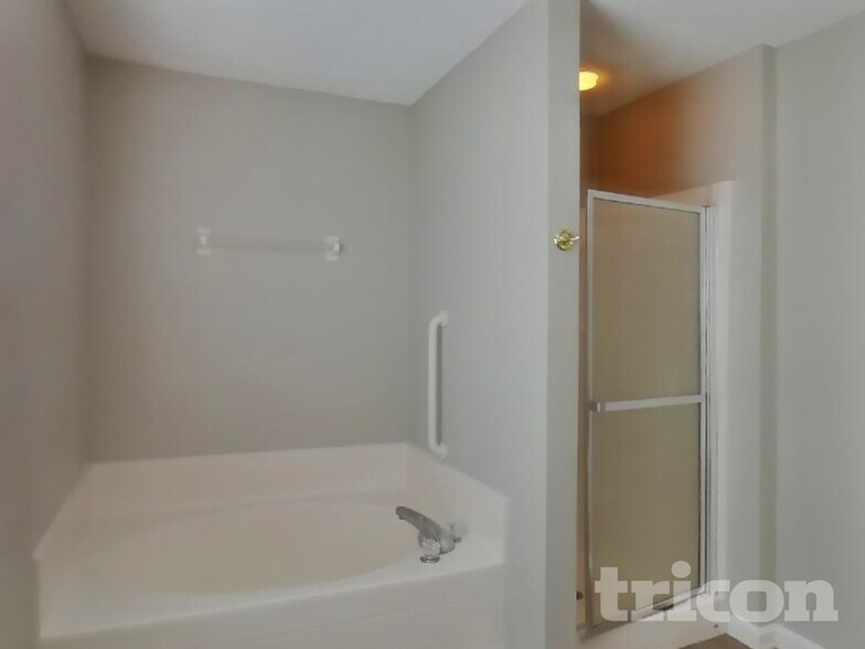 Building Photo - 9671 Watershed Dr S