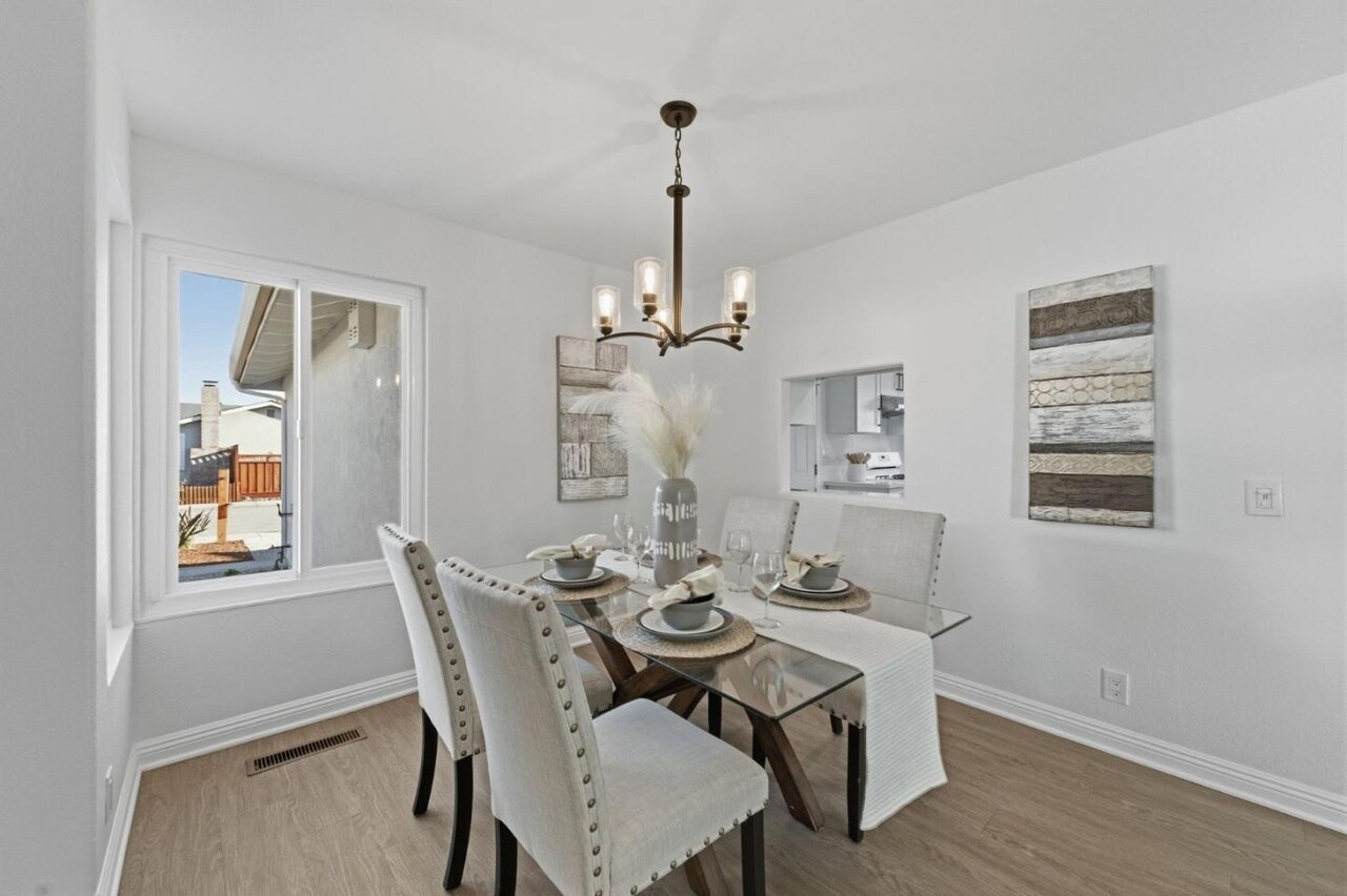 Building Photo - 73 Grandwell Way