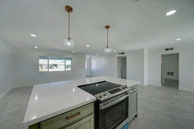 Building Photo - 11832 N Balboa Dr
