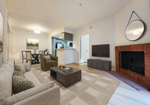 Interior Photo - 11660 Mayfield Ave